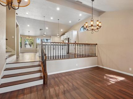 129 Chesterfield Way, Folsom, CA 95630 Photo