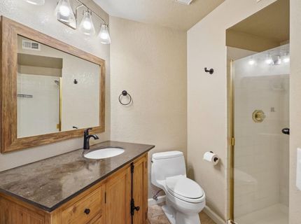 129 Chesterfield Way, Folsom, CA 95630 Photo