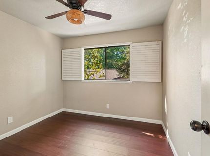 129 Chesterfield Way, Folsom, CA 95630 Photo