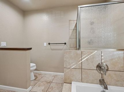 129 Chesterfield Way, Folsom, CA 95630 Photo