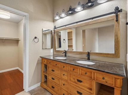 129 Chesterfield Way, Folsom, CA 95630 Photo