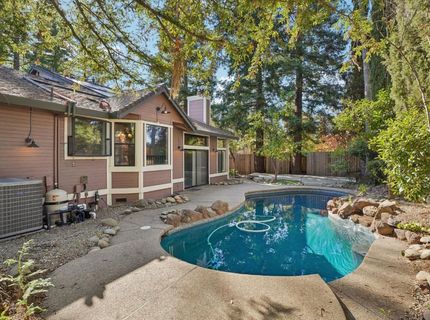 129 Chesterfield Way, Folsom, CA 95630 Photo