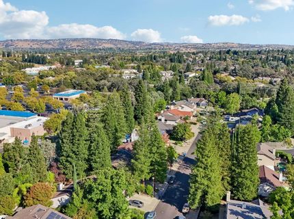 129 Chesterfield Way, Folsom, CA 95630 Photo