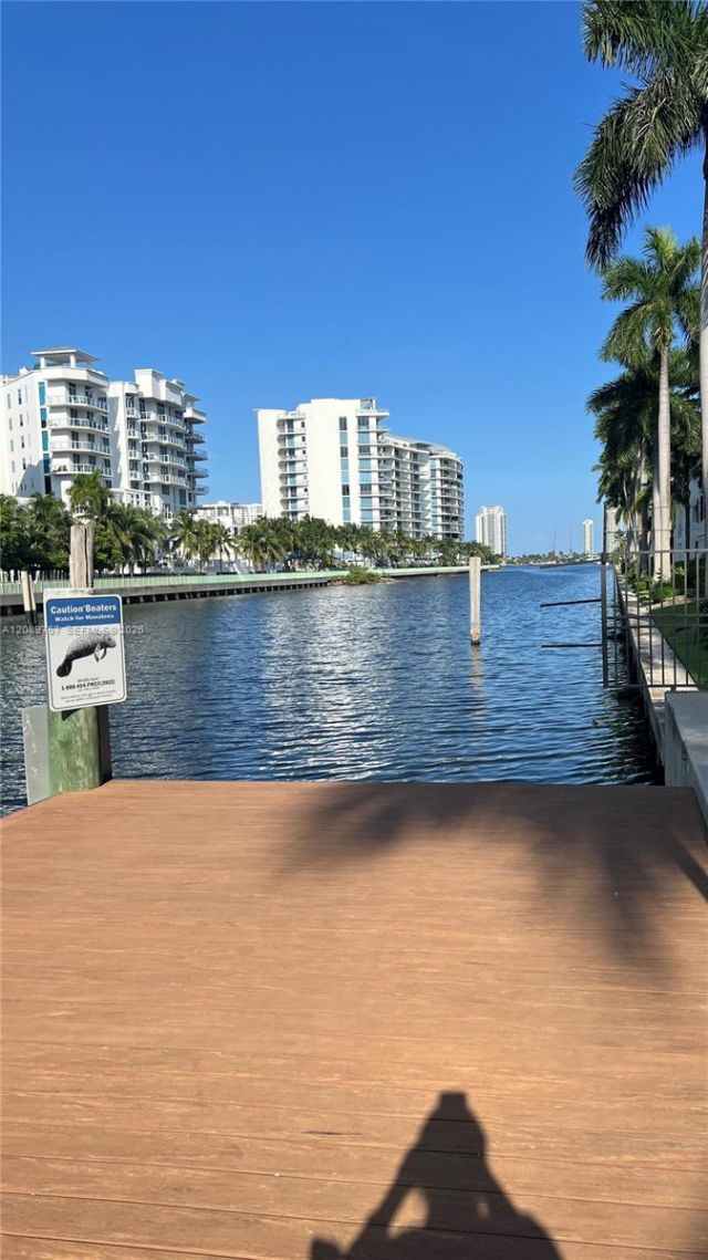 3001 NE 185th St , Unit 421, Aventura, FL 33180 Photo