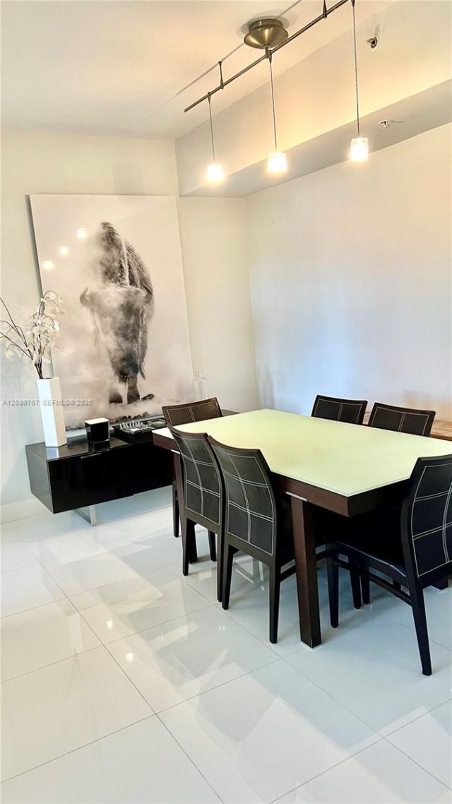 3001 NE 185th St , Unit 421, Aventura, FL 33180 Photo