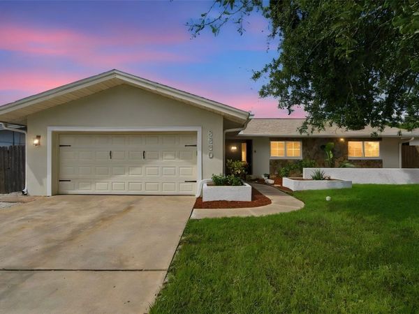 8830 140TH STREET N, SEMINOLE, FL 33776