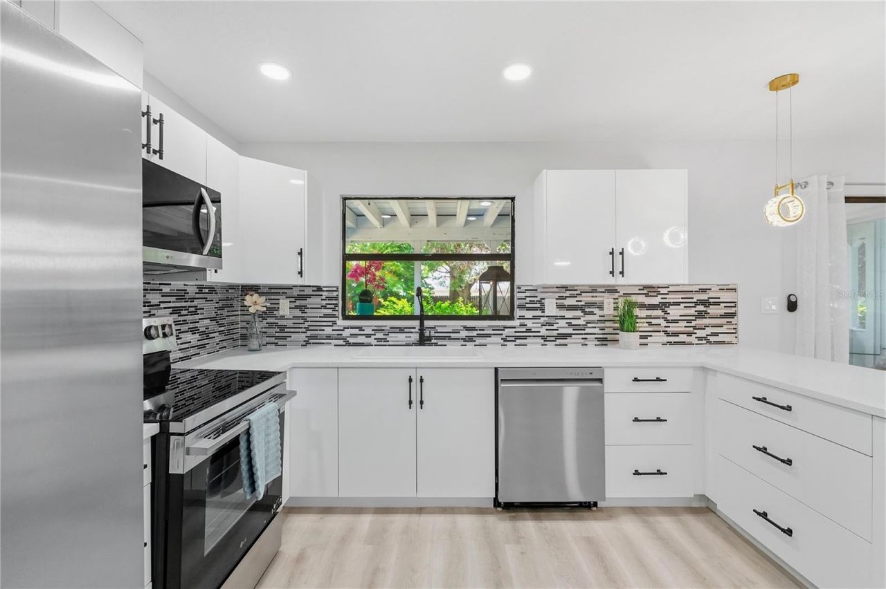 1721 Dorchester Road, Clearwater, FL 33764 Photo