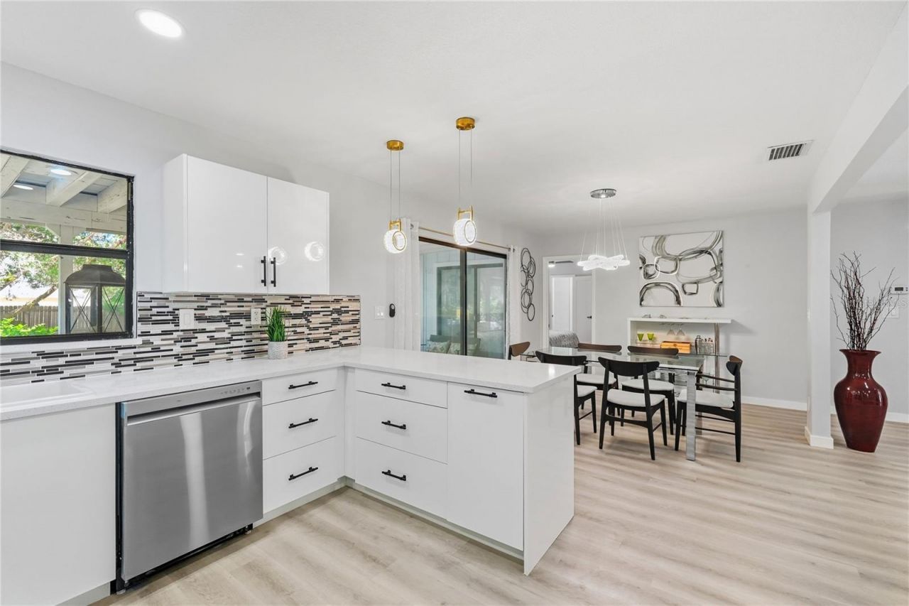 1721 Dorchester Road, Clearwater, FL 33764 Photo