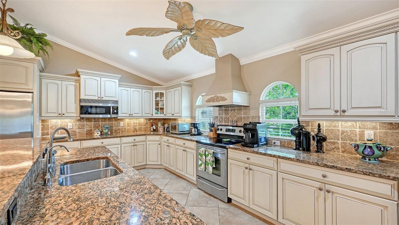 4777 Overbury Place , Sarasota, FL 34241 Photo