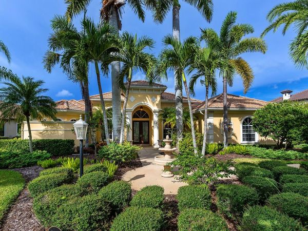 6906 BELMONT COURT, LAKEWOOD RANCH, FL 34202