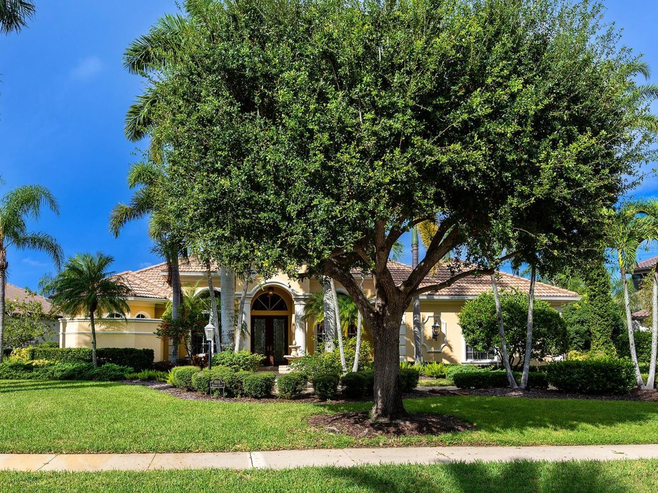 6906 Belmont Court, Lakewood Ranch, FL 34202 Photo