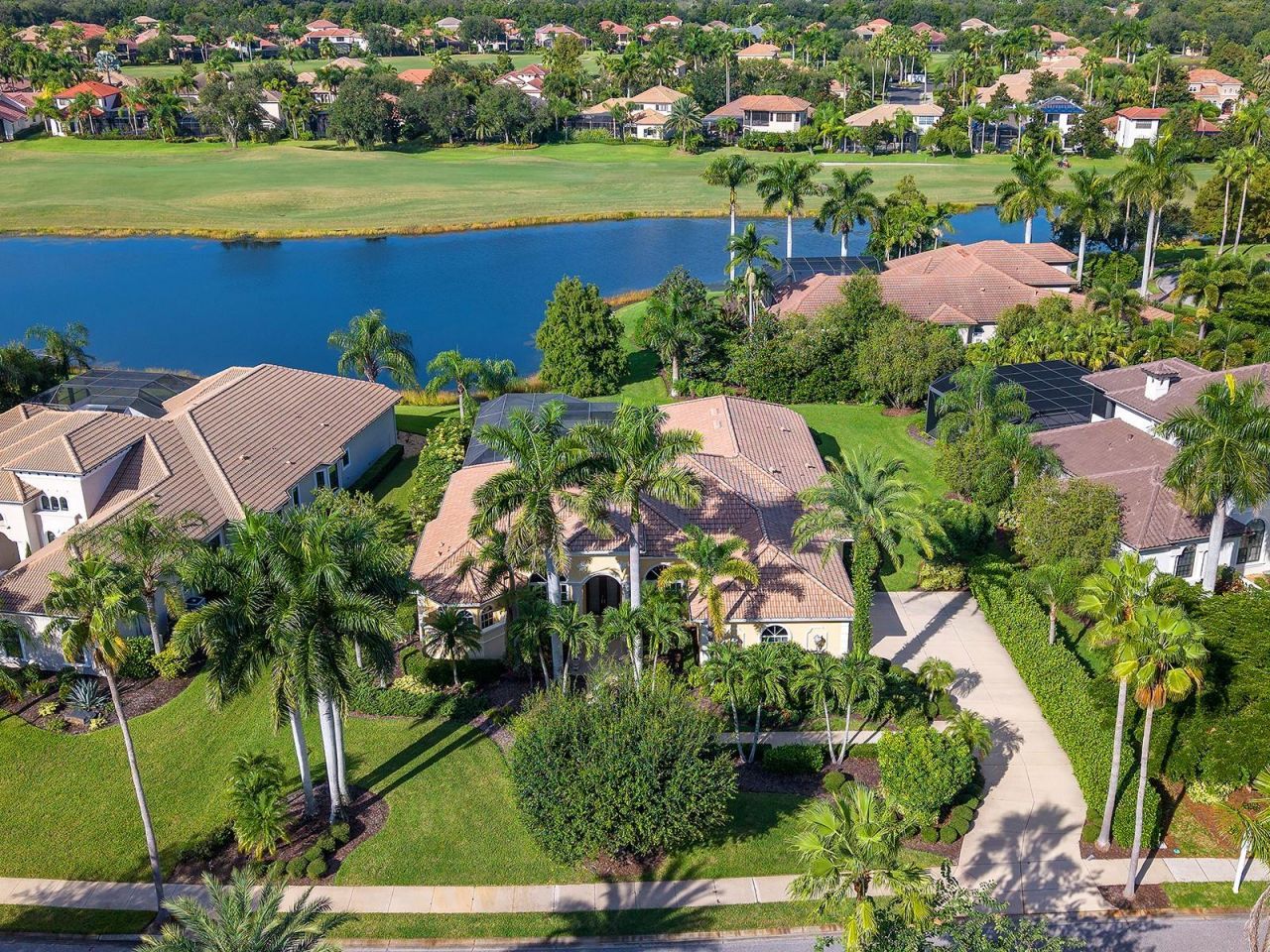 6906 Belmont Court, Lakewood Ranch, FL 34202 Photo