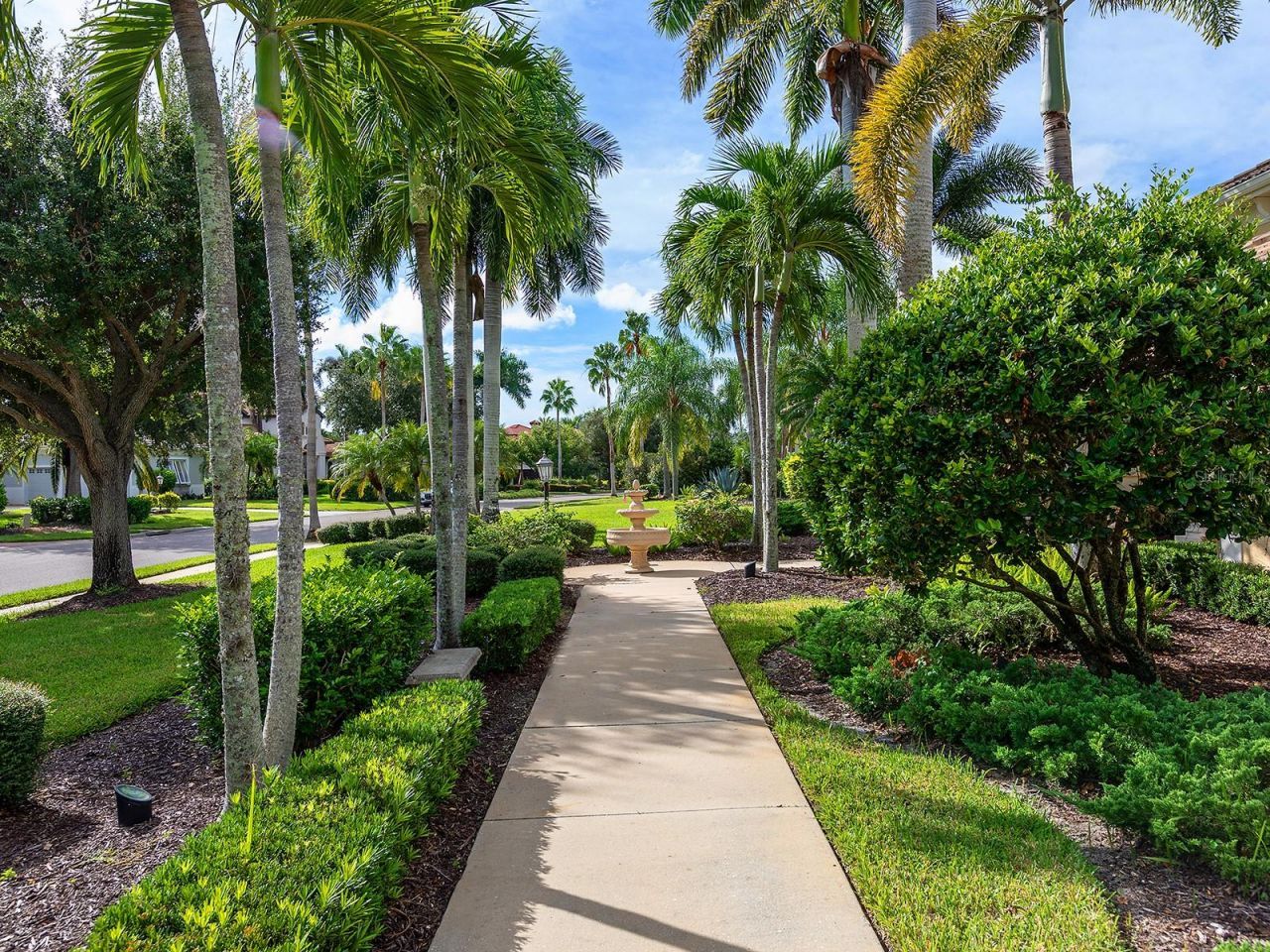 6906 Belmont Court, Lakewood Ranch, FL 34202 Photo