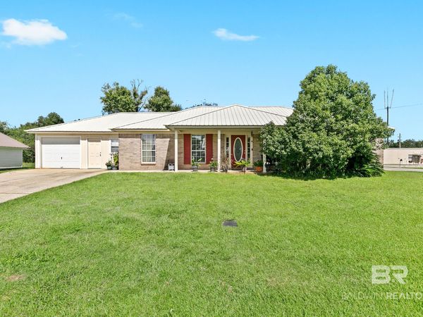 202 W Hamm St, Summerdale, AL 36580