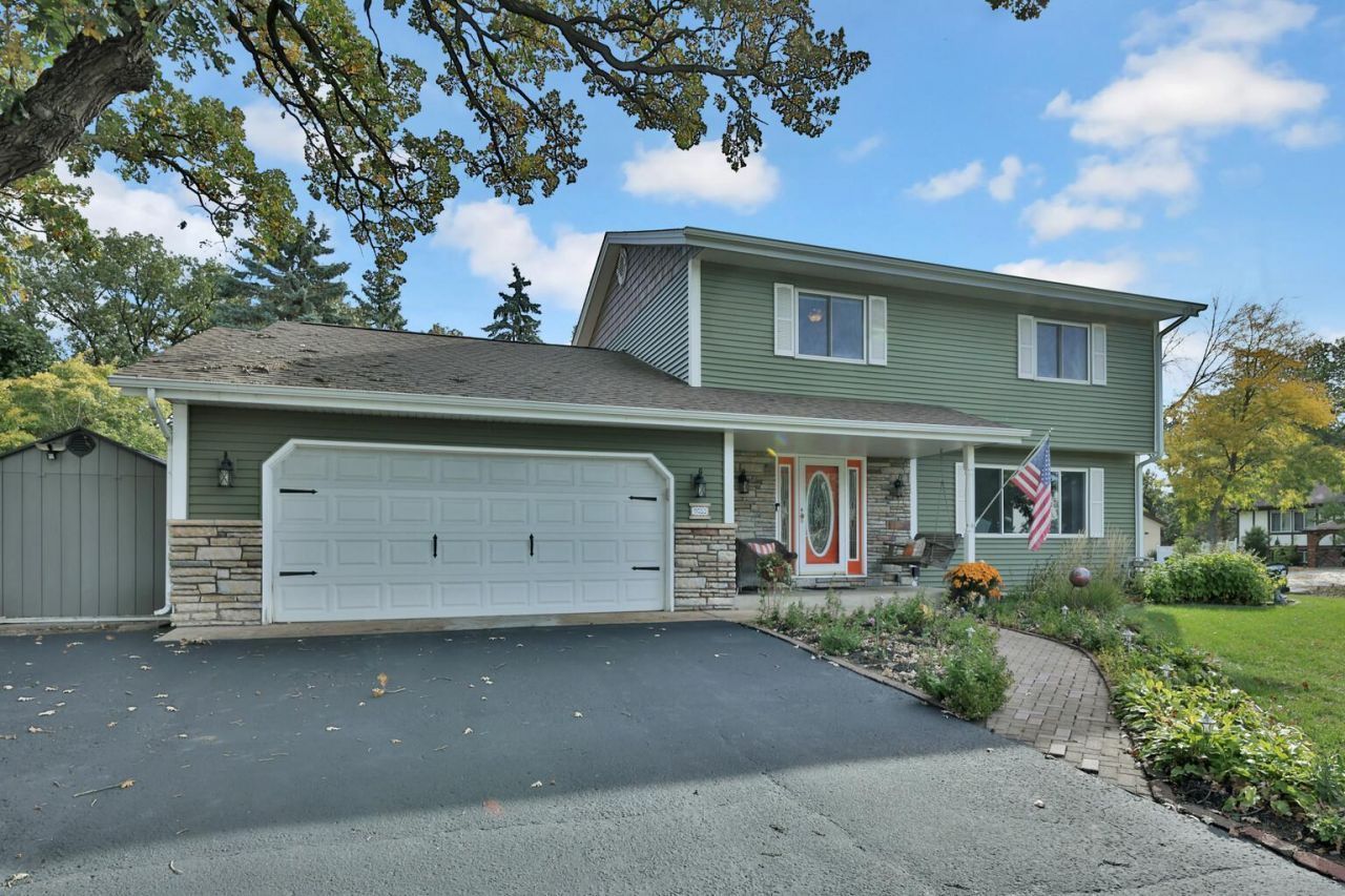 9653 Able Street Ne, Blaine, MN 55434 Main Photo