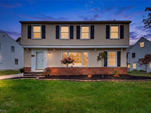 18329 Lomond Boulevard, Shaker Heights, OH 44122