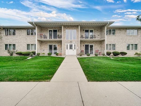 9243 Waymond Avenue , Highland, IN 46322