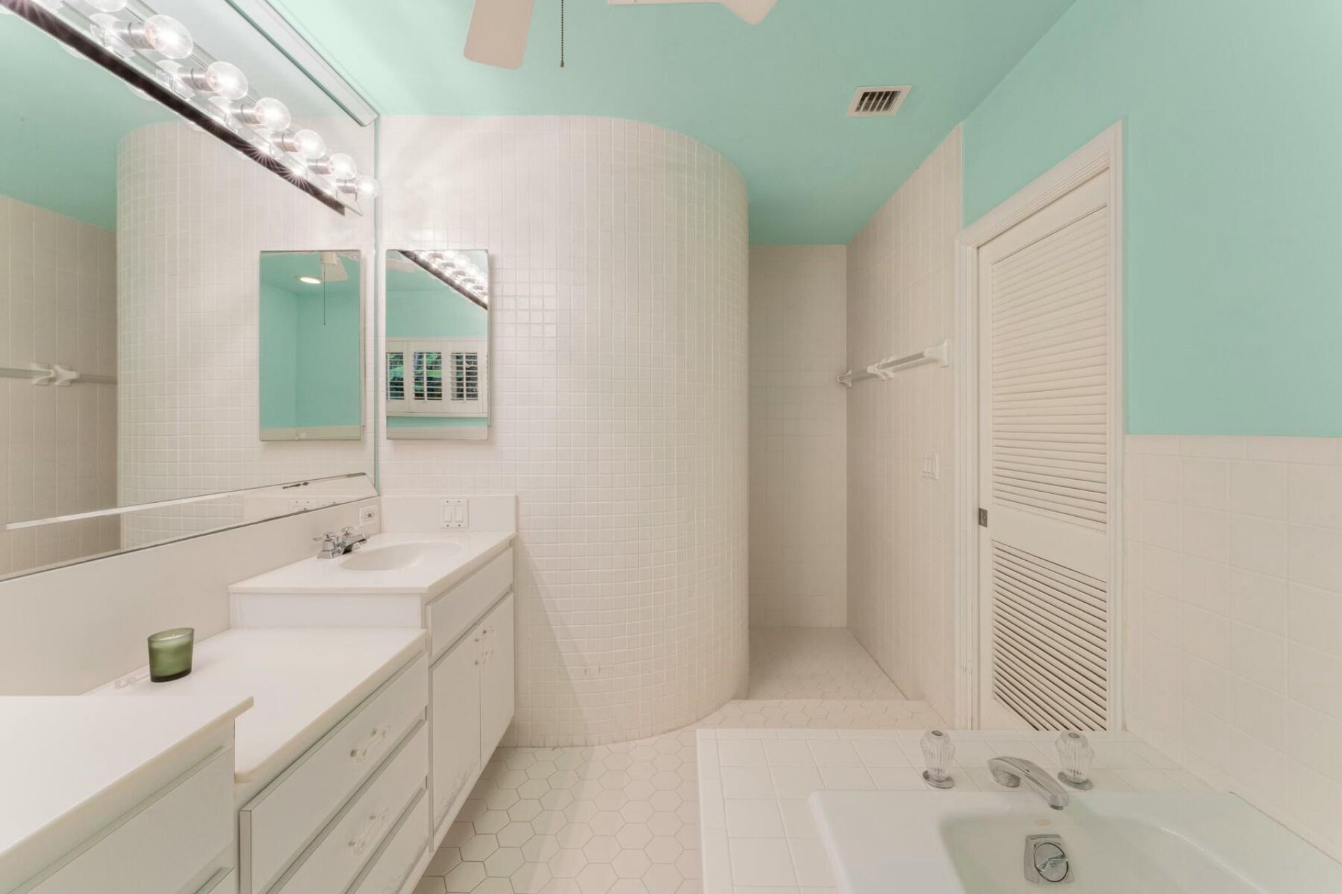 33 Pen Key Club Drive, Islamorada, FL 33036 Photo