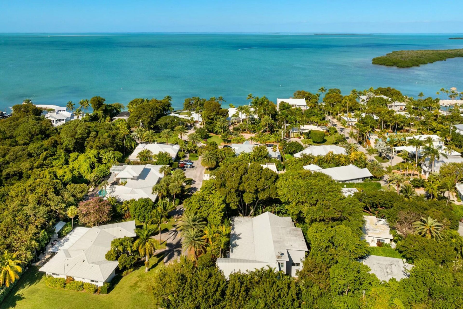 33 Pen Key Club Drive, Islamorada, FL 33036 Photo