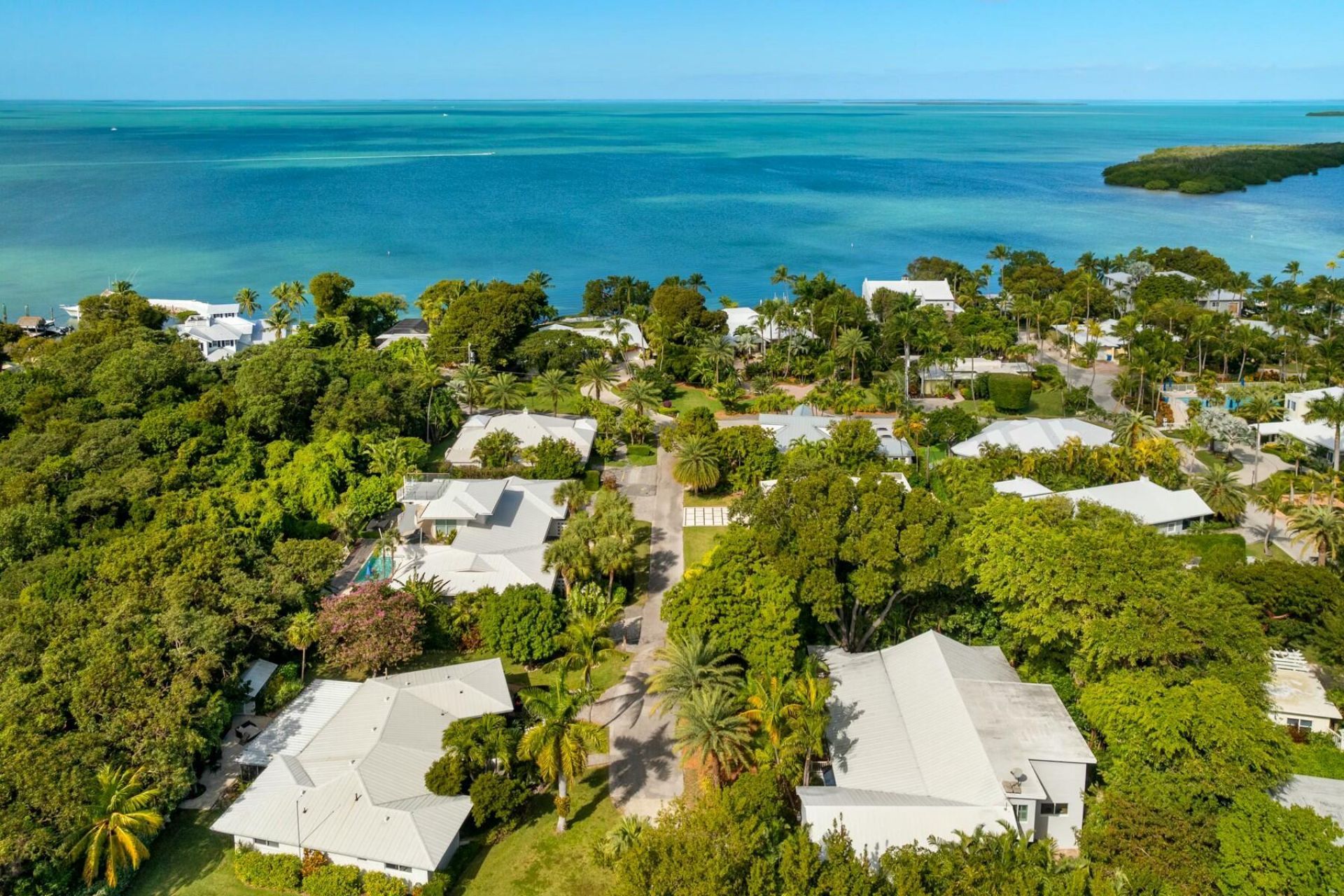 33 Pen Key Club Drive, Islamorada, FL 33036 Photo