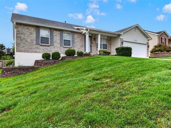 2182 San Simeon Drive, Arnold, MO 63010