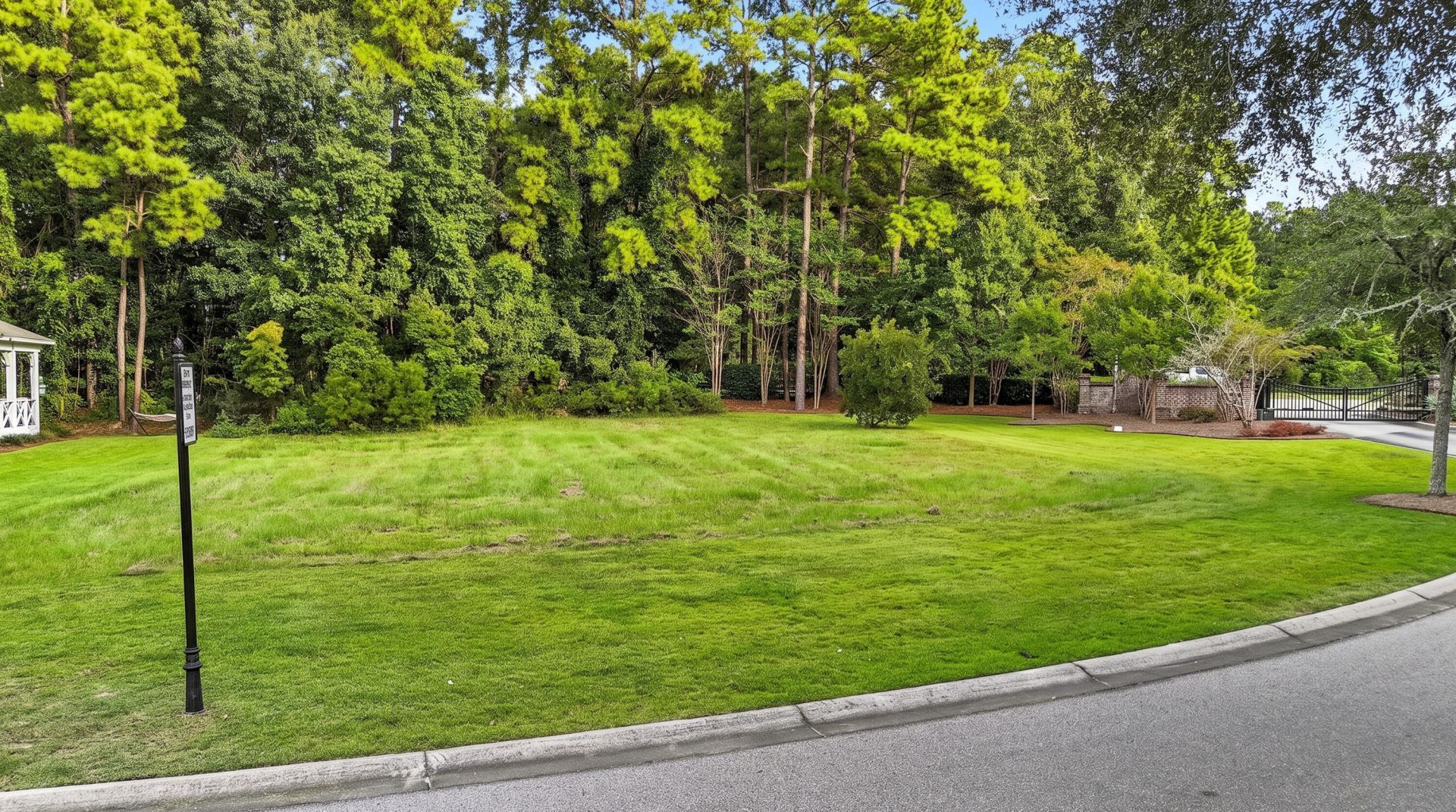 102 Waters Edge Lane Photo 15
