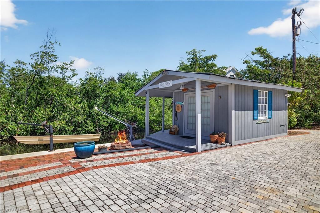 18310 Pioneer Rd , Fort Myers, FL 33908 Photo