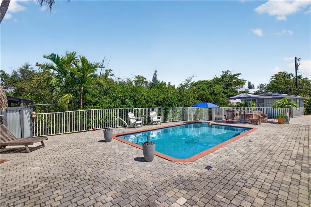 18310 Pioneer Rd , Fort Myers, FL 33908 Photo