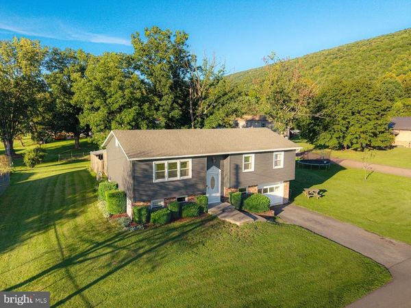 275 MARKET STREET, HYNDMAN, PA 15545