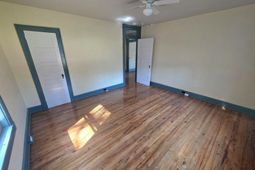 4521 Arlington Street  photo 4