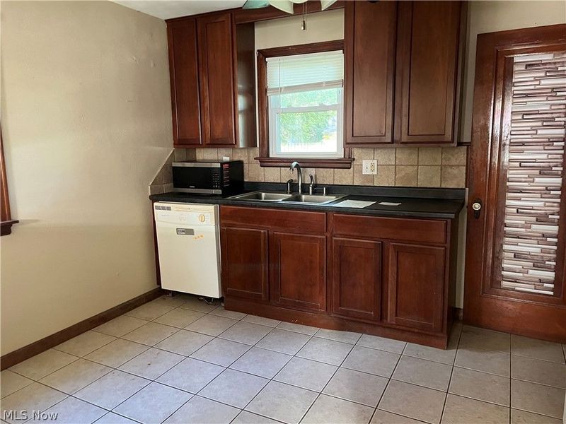 133 Ohio Avenue, Niles, OH 44446 Photo 3