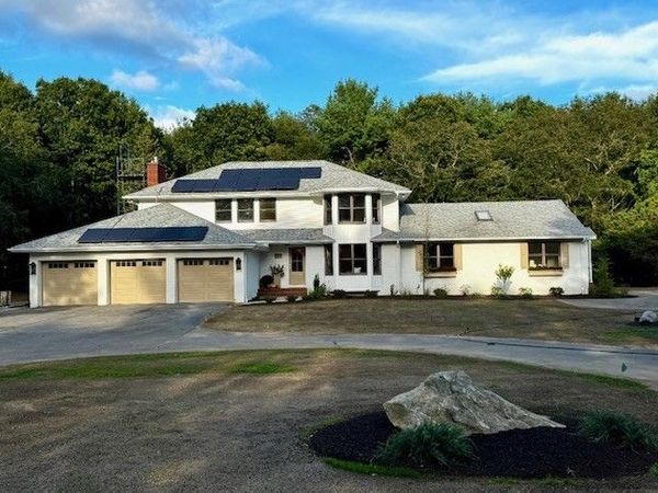 316 Walnut Plain Rd, Rochester, MA 02770