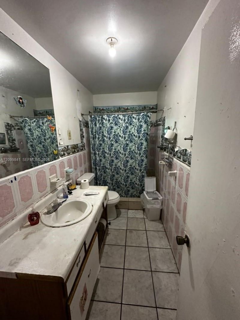 2299 NW 90th St , Miami, FL 33147 Photo