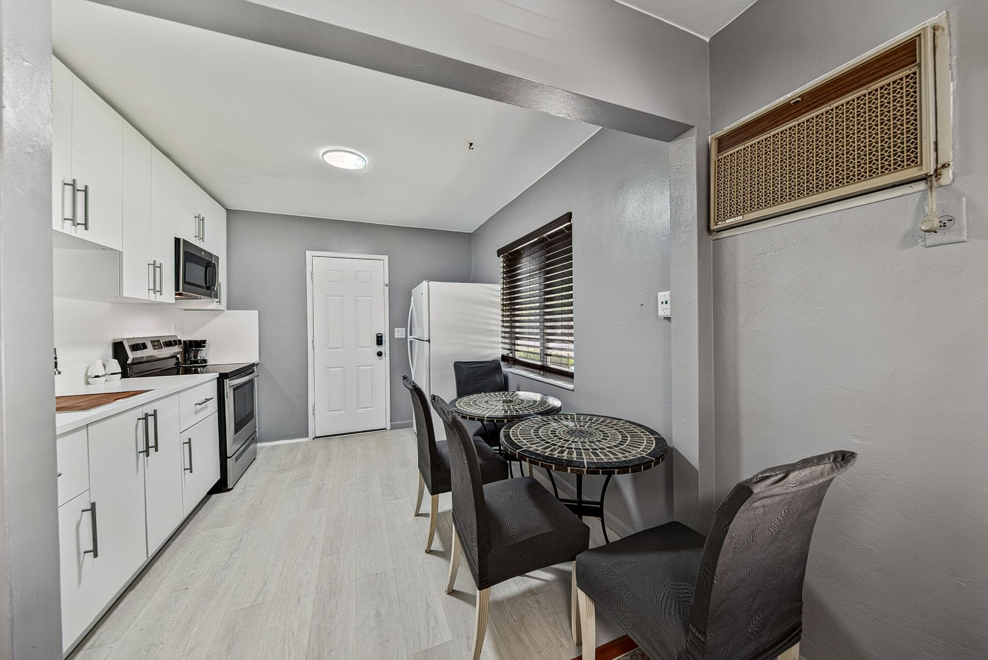 239 NE 24th Avenue, Pompano Beach, FL 33062 Photo