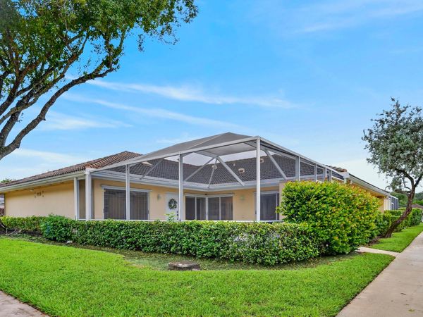9197 Sun Terrace Circle, Unit A, Palm Beach Gardens, FL 33403