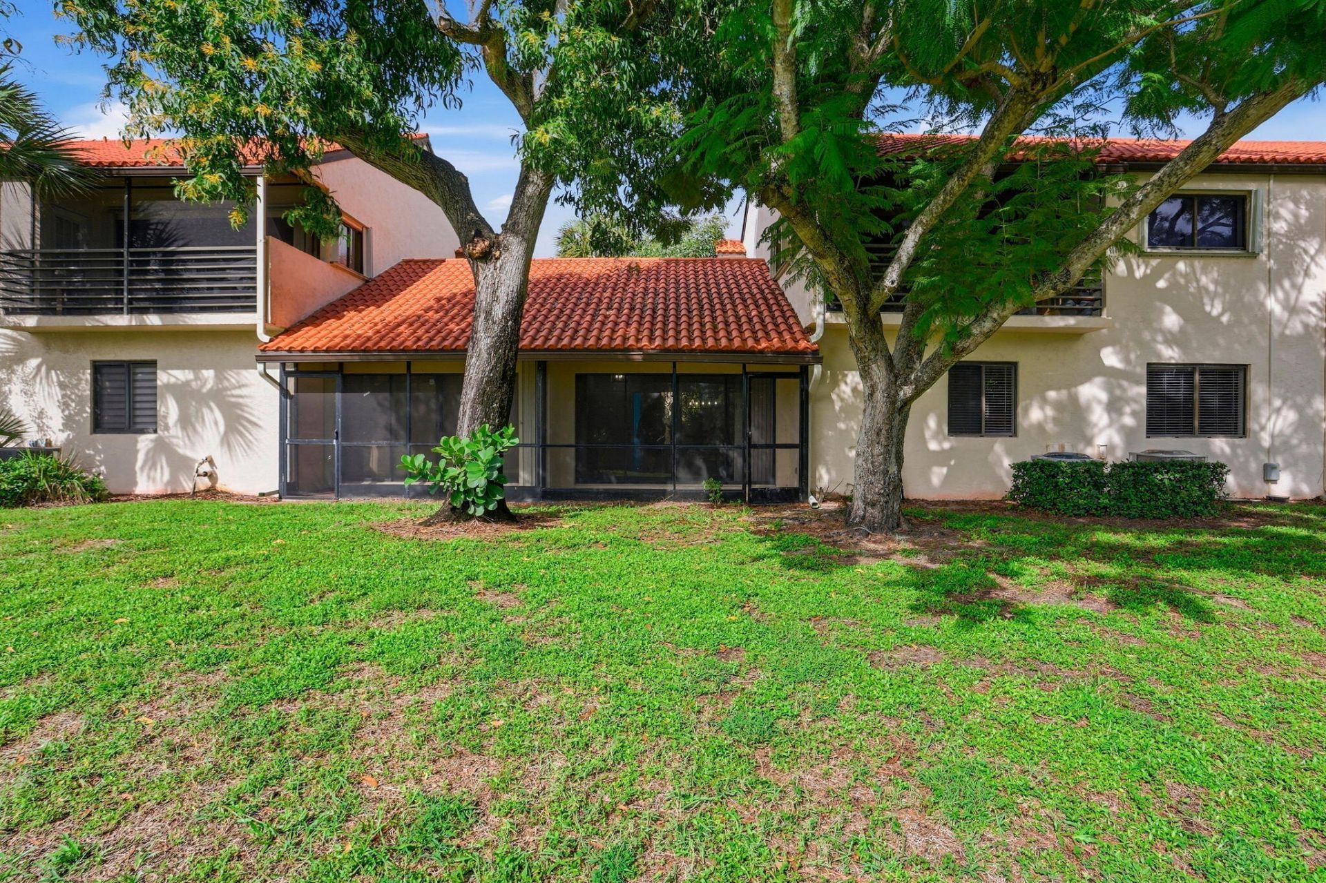 22 Via De Casas Sur, Unit 102, Boynton Beach, FL 33426 Photo