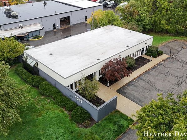 1061 Washington Avenue, Holland, MI 49423