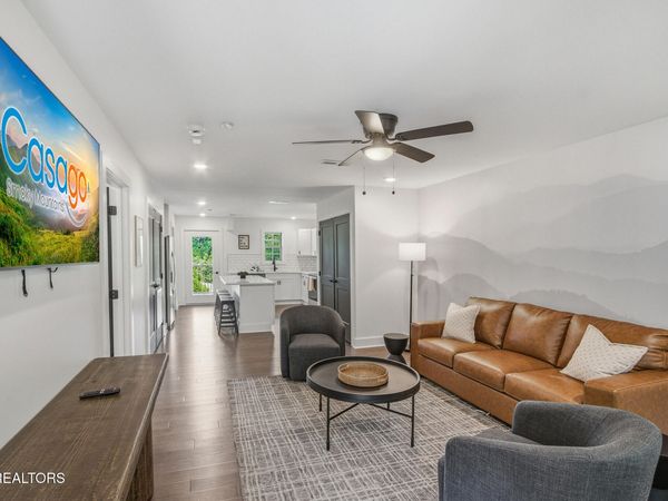 329 Ownby St, Gatlinburg, TN 37738
