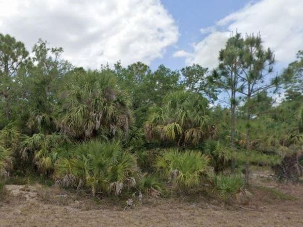 3295 COMO STREET , PORT CHARLOTTE, FL 33948