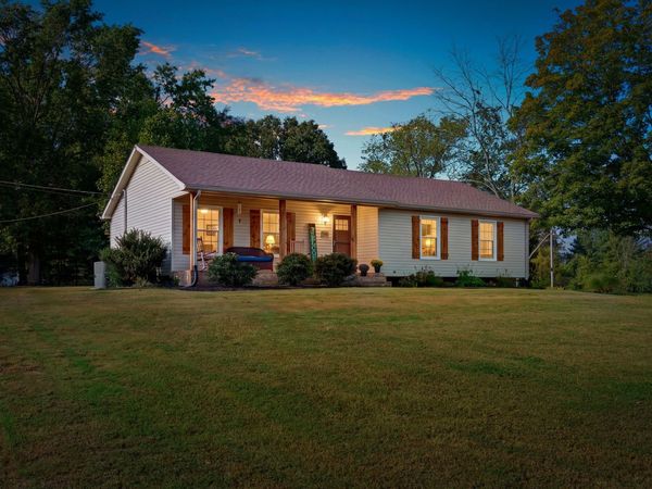 1140 Parkers Chapel Rd, Portland, TN 37148
