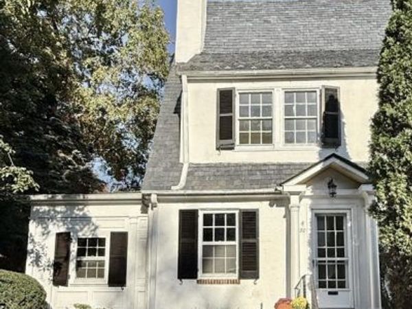 30 BEDFORD COURT, WILMINGTON, DE 19805