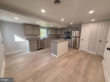 607 MAIN STREET, DELTA, PA 17314