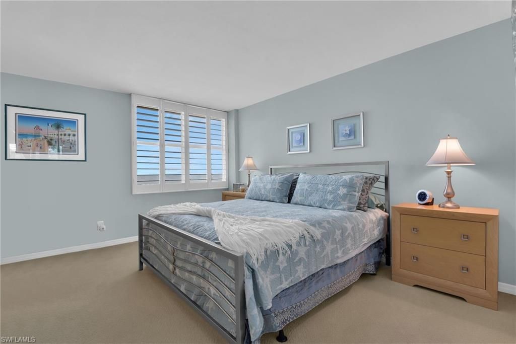2121 Gulf Shore Blvd N, Unit 402, Naples, FL 34102 Photo