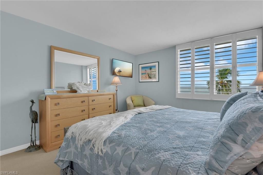 2121 Gulf Shore Blvd N, Unit 402, Naples, FL 34102 Photo