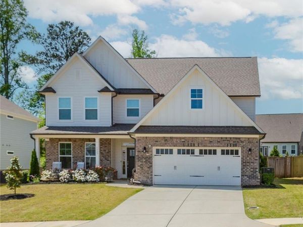 6829 Benjamin Drive , Flowery Branch, GA 30542