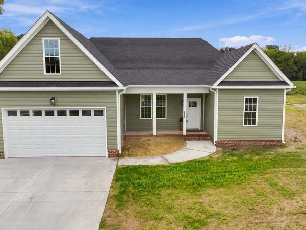 608 Lake Road , Hertford, NC 27944