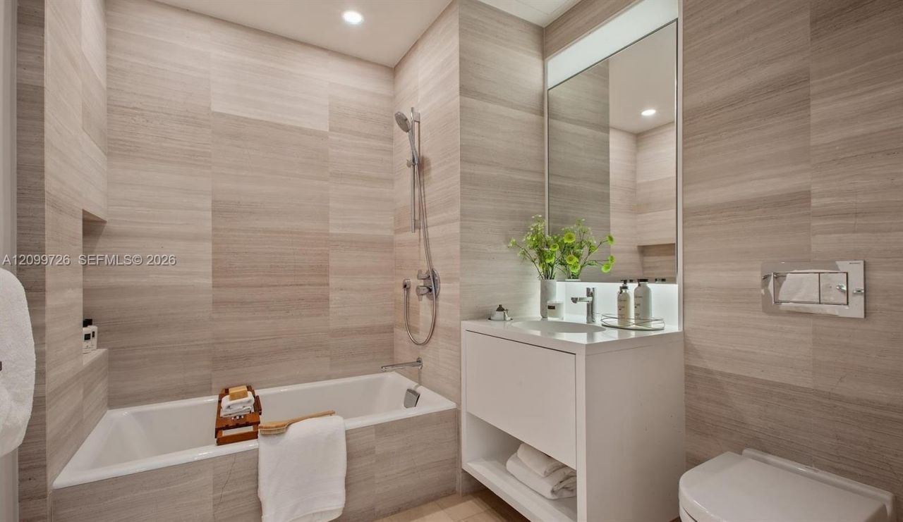 300 Collins Ave, Unit PH2, Miami Beach, FL 33139 Photo