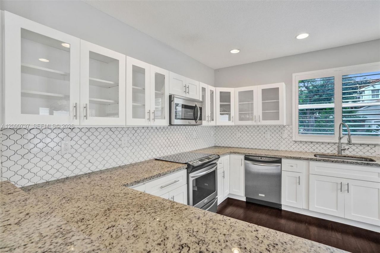 1620 Weeping Willow Way , Hollywood, FL 33019 Photo