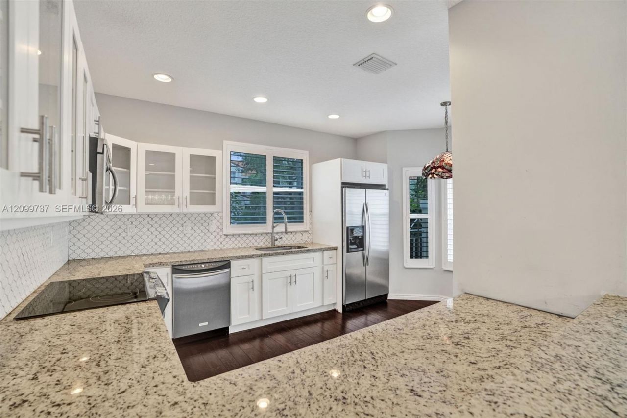 1620 Weeping Willow Way , Hollywood, FL 33019 Photo