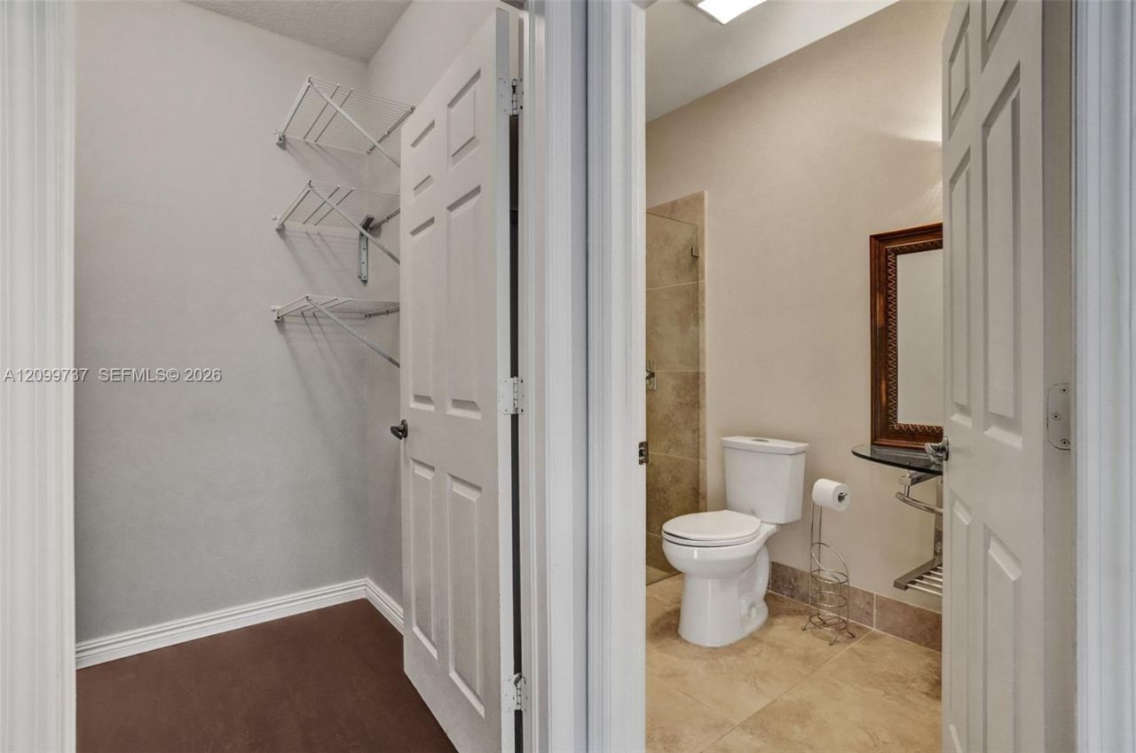 1620 Weeping Willow Way , Hollywood, FL 33019 Photo